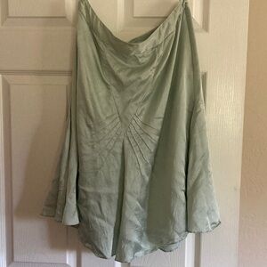 Elegant Jade Green Banana Republic Silk Skirt